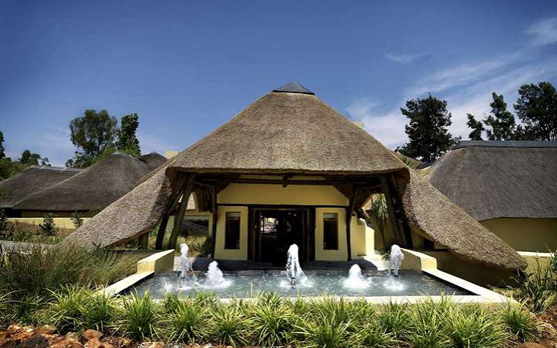Shumba Valley Lodge & Conference Centre