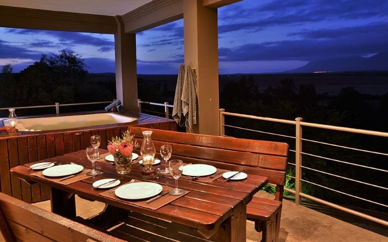 Stonehill River Lodge