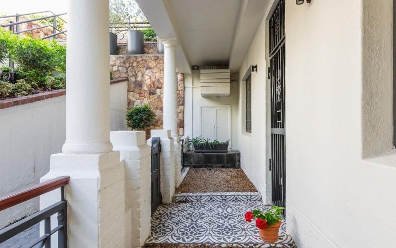Nicol Street  8