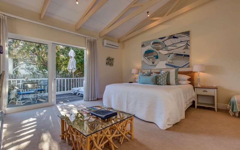 Amanzi Island Lodge
