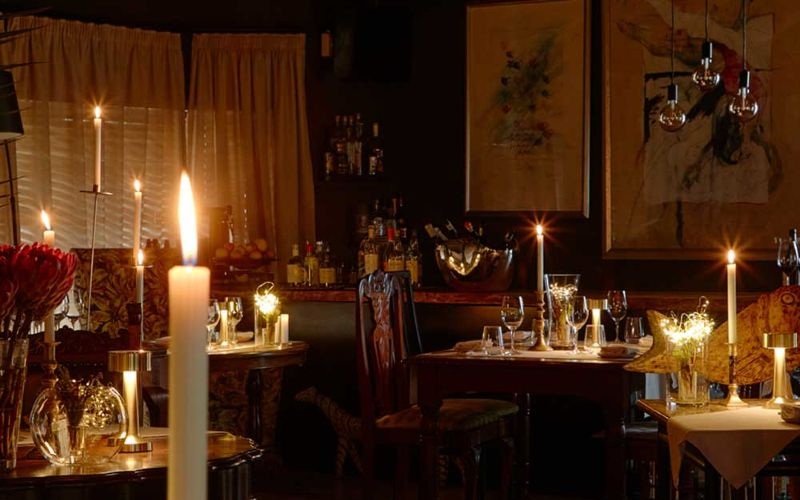 Summerhill-Dining