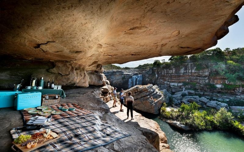 GWEGWE-Cave