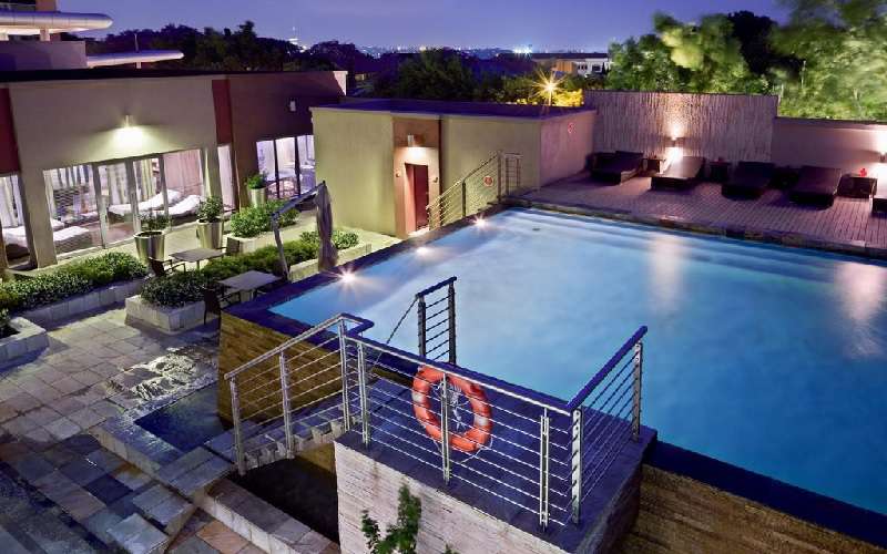 Southern Sun Rosebank  previously Crowne Plaza Johannesburg     The Rosebank 