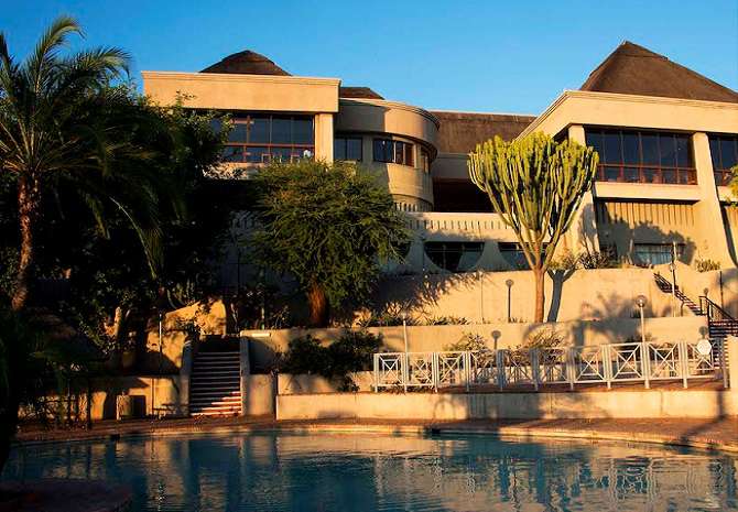 Elephant Hills Resort, Zimbabwe