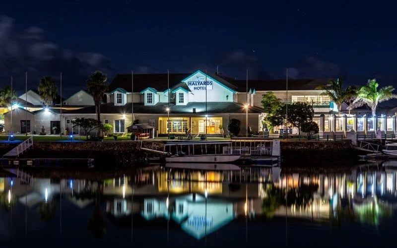halyards-hotel-front-view