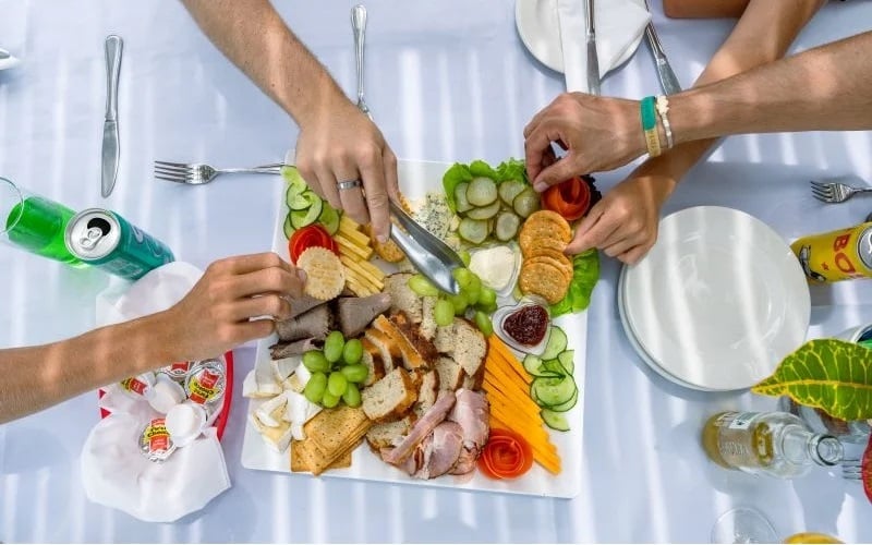 halyards-hotel-platter