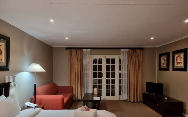 halyards-hotel-room-1