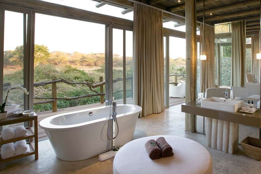 picture of safari lodge