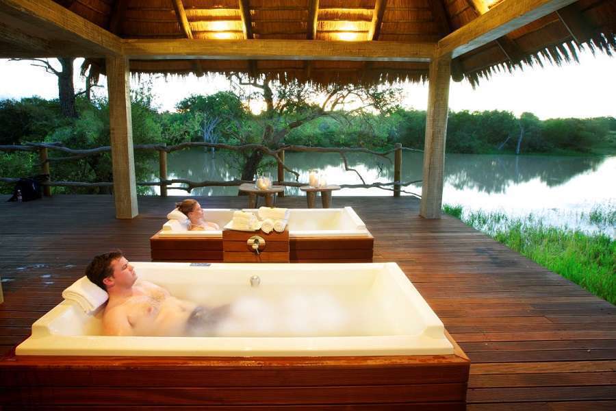picture of safari lodge