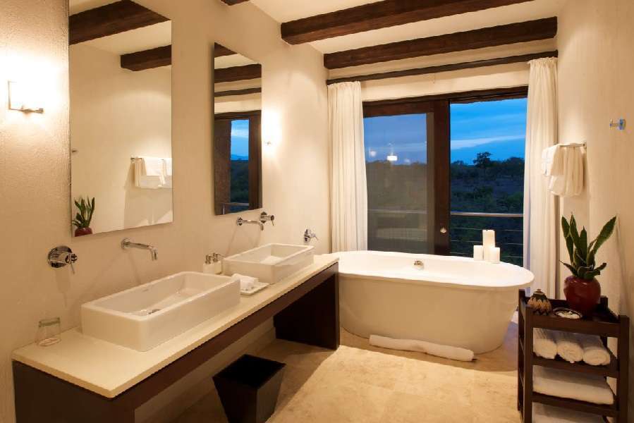 picture of safari lodge