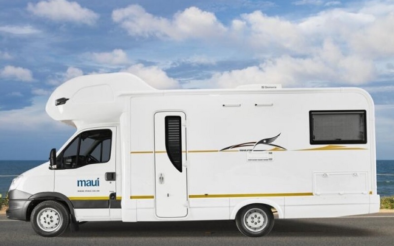 Maui Motorhome Iveco 6 Sleeper