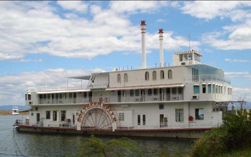 Kariba Houseboats