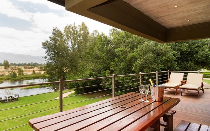 Stonehill River Lodge