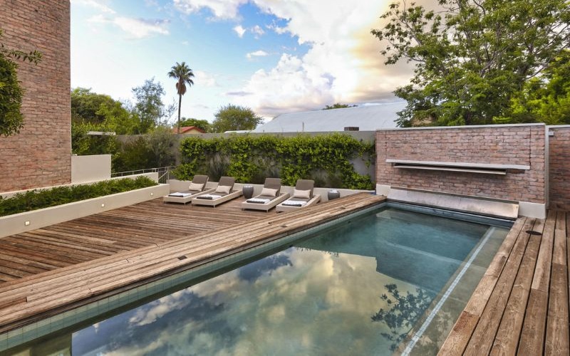 Windhoek Luxury Suites 4