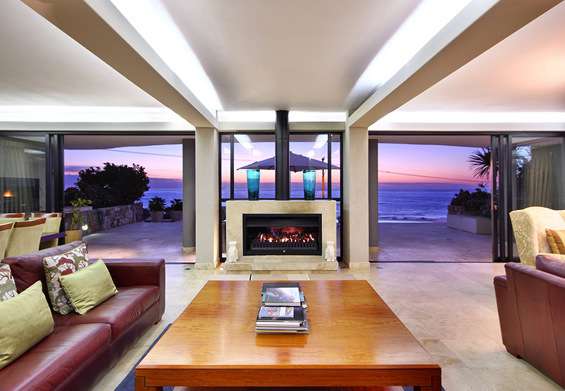 Lounge, Fireplace and views