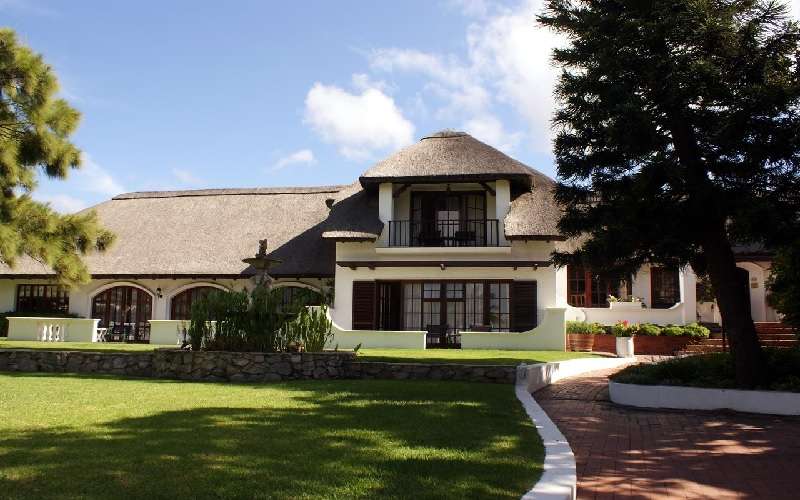 Whale Rock Luxury Lodge in Hermanus